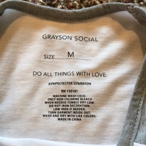 Super soft Halloween shirt!  3/4 baseball sleeves - Picture 3 of 3